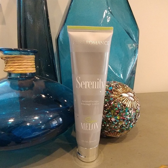 Pure Romance "Serenity" Massage Lotion - Picture 1 of 2